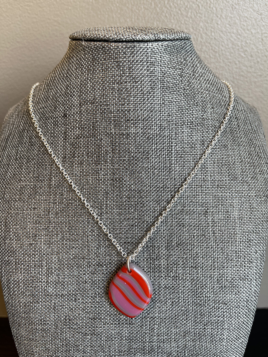 redgray pendant A